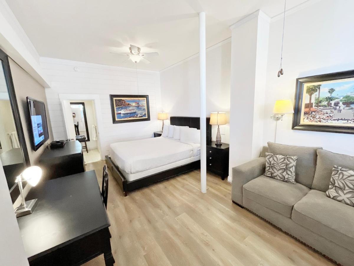 Catalina Courtyard Suites アバロン エクステリア 写真