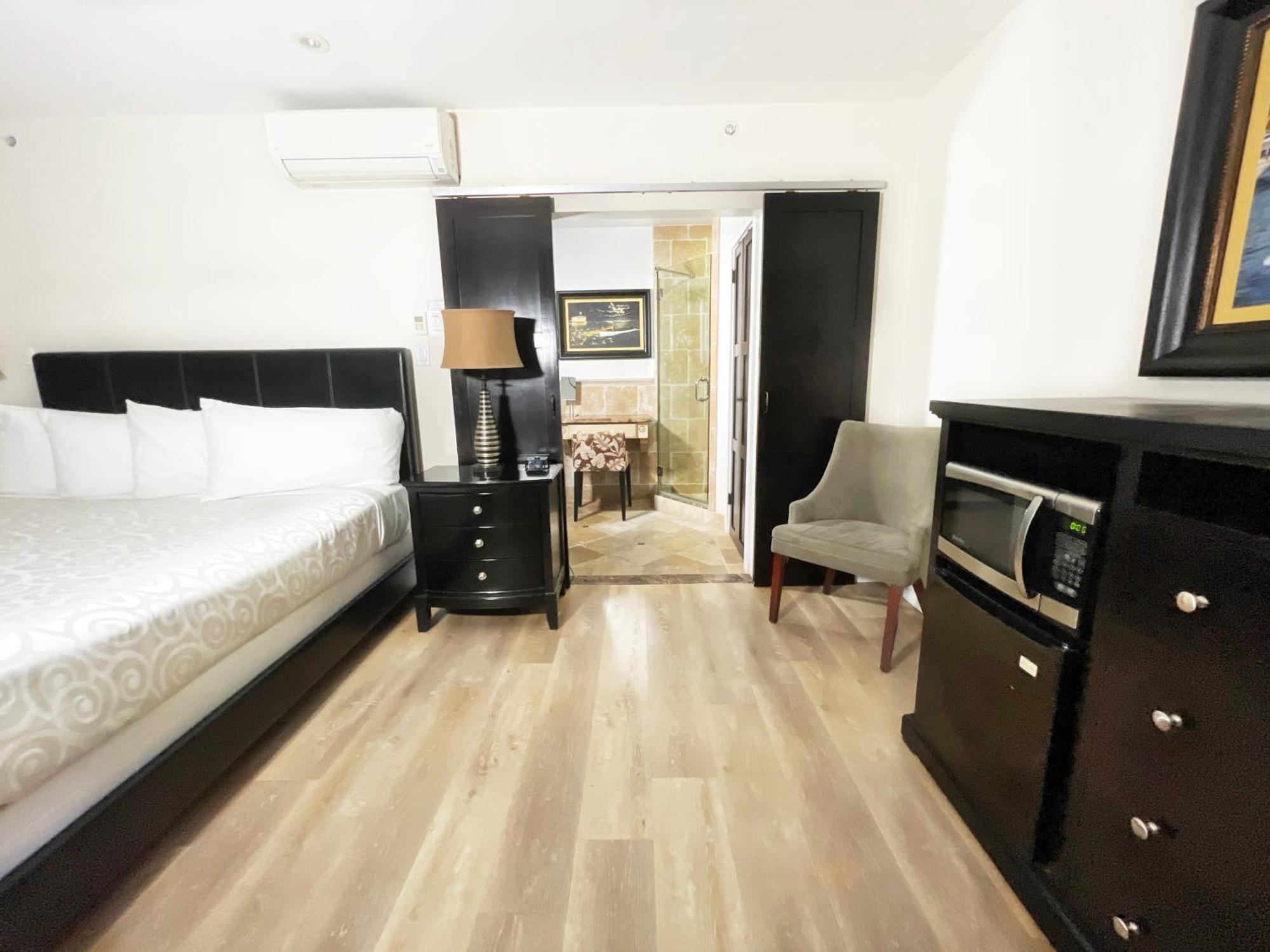 Catalina Courtyard Suites アバロン エクステリア 写真